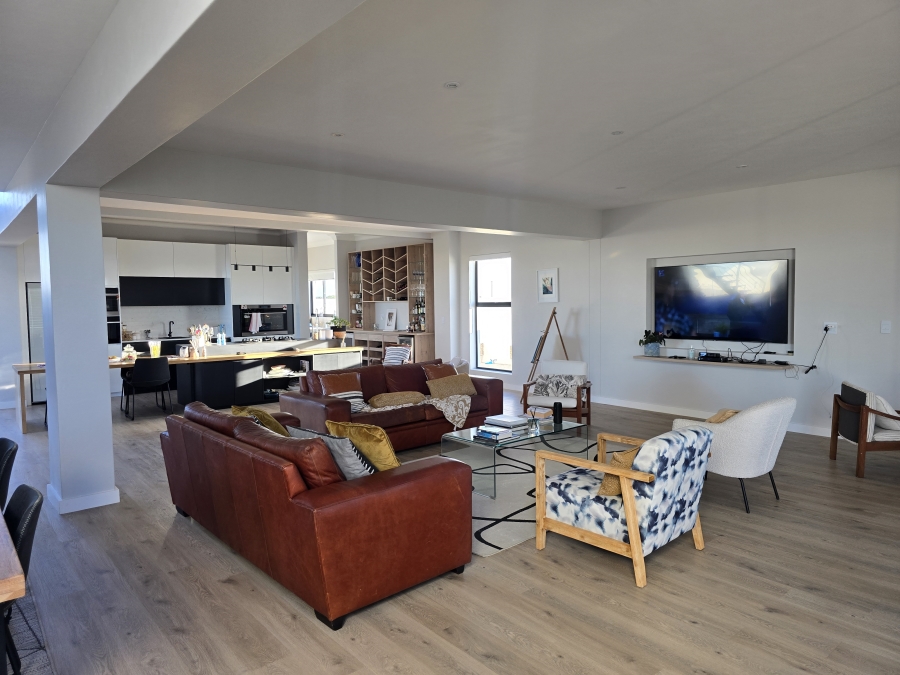 4 Bedroom Property for Sale in Dwarskersbos Western Cape